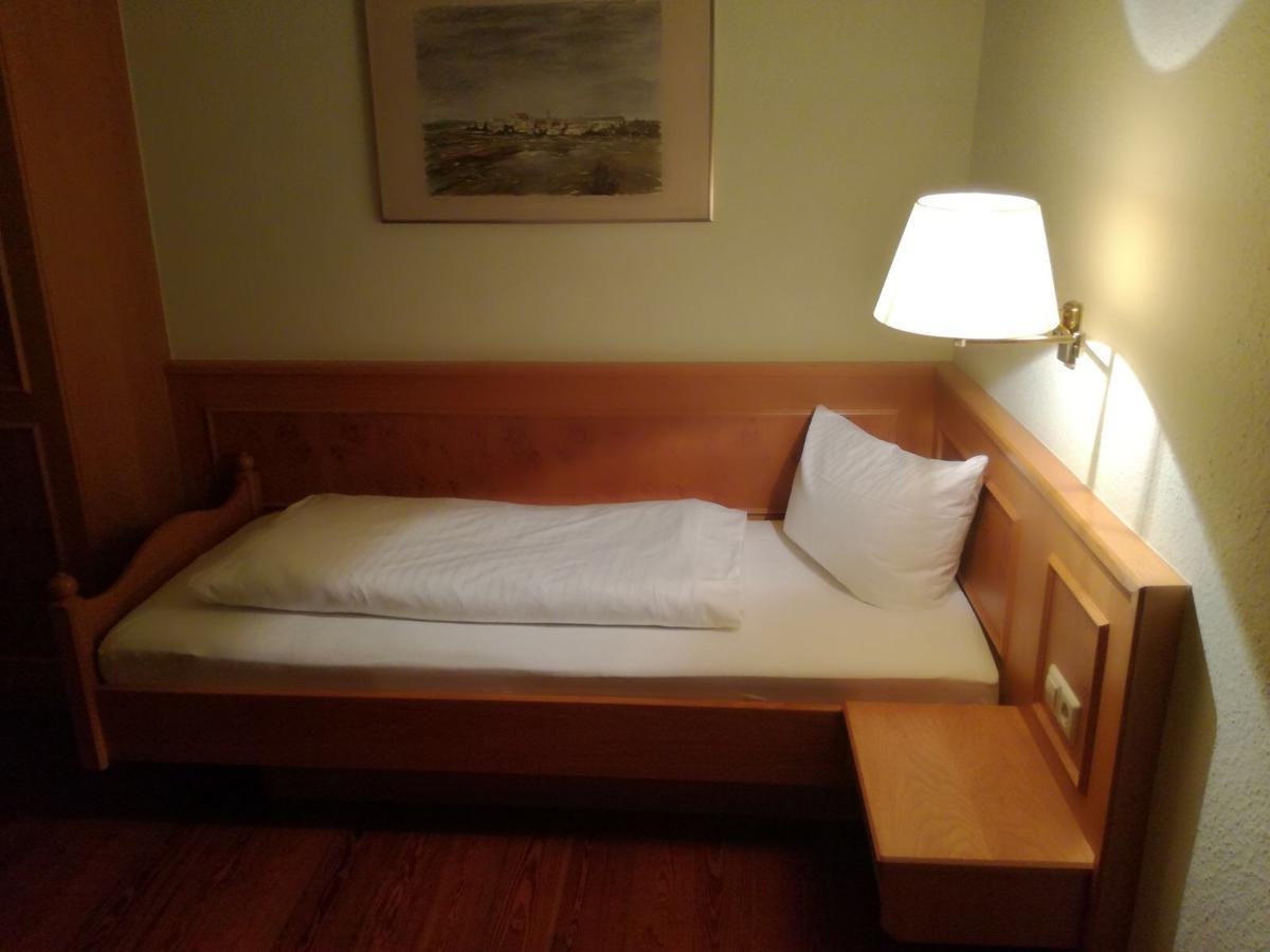 Gaststaette Peperoni Hotel Biberach an der Riss Luaran gambar