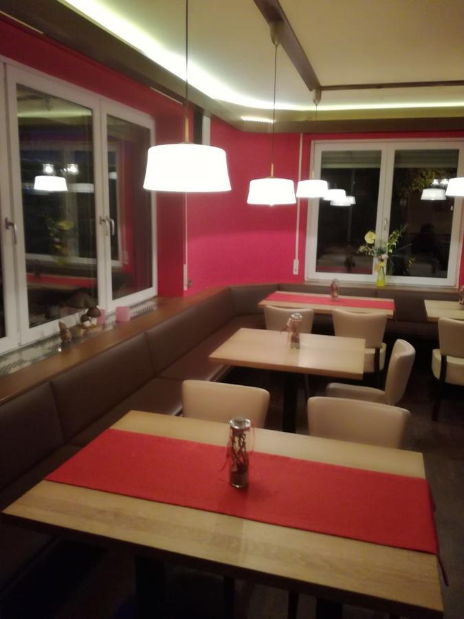 Gaststaette Peperoni Hotel Biberach an der Riss Luaran gambar
